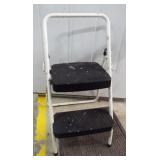 Cosco 2 step step ladder.