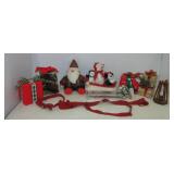 (5) Christmas wrapped display boxes, (2)