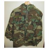 Army hooded lined jacket. Size medium regular.
