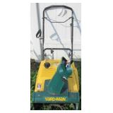 Yardman gas snow blower with key. Untested.