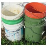 (6) 5 Gallon buckets.
