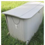 Thinking Outside garden storage box. Has crack.
