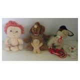 Vintage toys including Hugga-Bunch with baby,