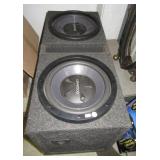 Kenwood 12" sub woofer box with (2) Speakers.