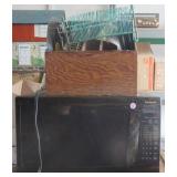 Microwave cart with Panasonic microwave, large