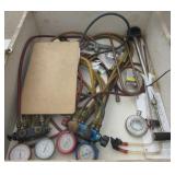 Various test gauges with hoses (For heating and