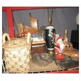 Pair of Aiwa model SX-LX7 speakers, feed scoop,