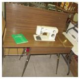 Vintage Singer 5102 sewing machine in quilting