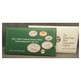 (2) US Mint sets: 1993, 1992.
