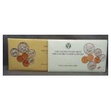 (2) US Mint sets: 1989, 1990.