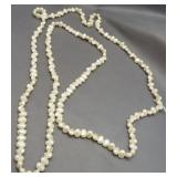 Fresh water pearl necklace.