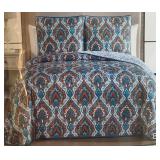 Full/queen Quilt And (2) Standard Shams