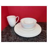 Mikasa Bone China (6) Piece Plate Setting