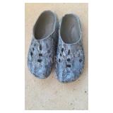 Sz 9 Slip On Shoes