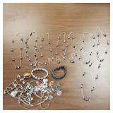 (9) Necklaces and Jewelry Pieces