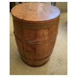 Mini Whiskey  Barrel Table with Lid