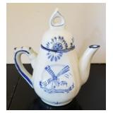 Yesteryear Mini Tea Pot