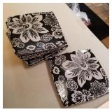 (8) Black and White Reusable Plastic Plates