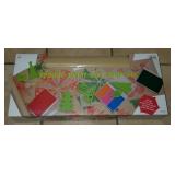 Sponge Print Gift Wrap Kit