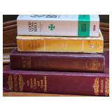 (4) Bibles