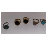 (5) Fashion Earrings