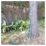 Fire Pit Base w/ Lid and Trellis