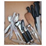 Assorted Kitchen Items