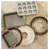 Assorted Baking Pans