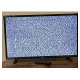 32in LG TV with Remote