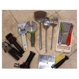Assorted Kitchen Utinsils