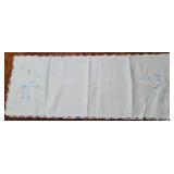 14x36" Embroidered Flower Table Runner