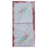 7x12" Pink Embroidery Border Table Runner