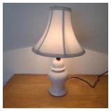 19in White Ceramic Lamp 19in White Ceramic Lamp