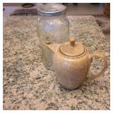 Teapot & Large Jar Teapot & Large Jar