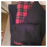 (4) Fleece Throw Blankets (4) Fleece Throw Blankets