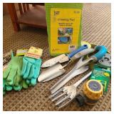 Gardening Gloves & Lawn Care Items Gardening Gloves & Lawn Care Items