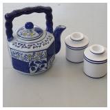 Blue & Yellow Teapot with Cups Blue & Yellow Teapot with Cups