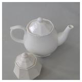 Cream Color Teapot & Sugar Bowl Cream Color Teapot & Sugar Bowl