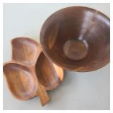 (2) Wood Serving Items (2) Wood Serving Items