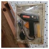 Glue Gun Glue Gun