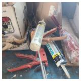 Caulk & Caulk Guns Caulk & Caulk Guns