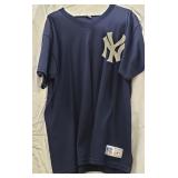New York Yankees navy Tshirt size XL