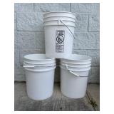 (4) White Buckets (5gallon)