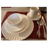 (8) Piece White Elements Dinner Set