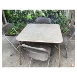 Card Table and 4  Plastic Chairs