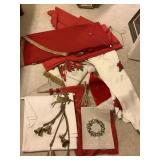 HolidayRound Table Cloths and Decorations