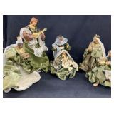 (5) Piece Vintage Nativity