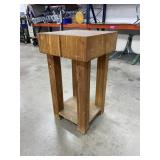 Table 18x18x32 in. H