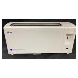 Oster Designer Cool Touch Toaster