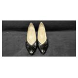 Sakowitz  Black Leather Pumps Sx 7.5 AAA